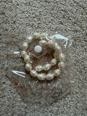 ALV Jewels - Large Pearl Hoops